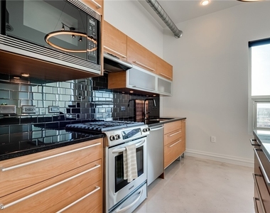 200 Hoover Avenue - Photo Thumbnail 6
