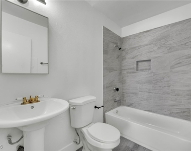 3125 N Pecos Road - Photo Thumbnail 11