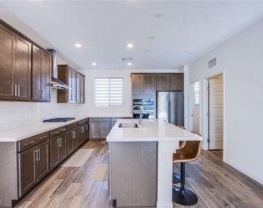 11649 Stone Curlew Avenue - Photo Thumbnail 6