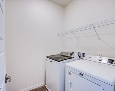 11649 Stone Curlew Avenue - Photo Thumbnail 13