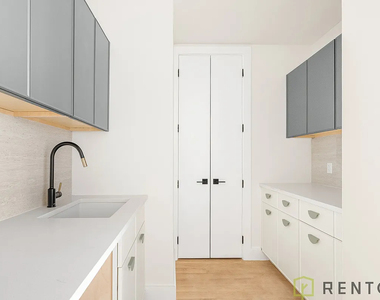 200 South 3rd Street - Photo Thumbnail 2