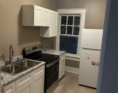 1049 Birch Street - Photo Thumbnail 2