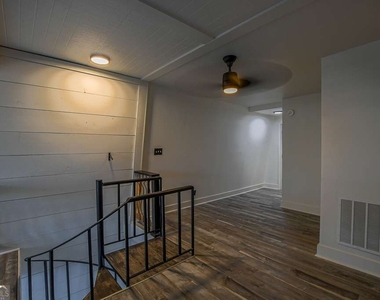 3200 Rim Cove Drive - Photo Thumbnail 11