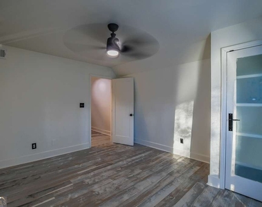 3200 Rim Cove Drive - Photo Thumbnail 17