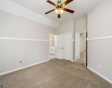 6710 Timber Cove Point - Photo Thumbnail 30