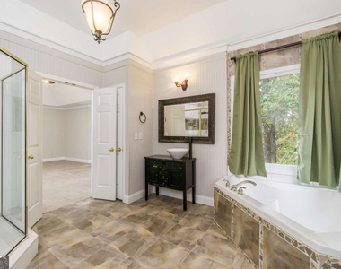 6710 Timber Cove Point - Photo Thumbnail 28