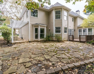 6710 Timber Cove Point - Photo Thumbnail 38