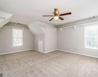 6710 Timber Cove Point - Photo Thumbnail 32