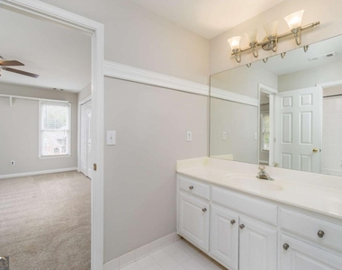 6710 Timber Cove Point - Photo Thumbnail 31