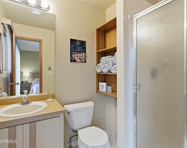 21 Brown Avenue - Photo Thumbnail 15