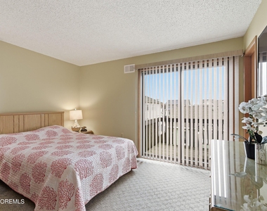21 Brown Avenue - Photo Thumbnail 14