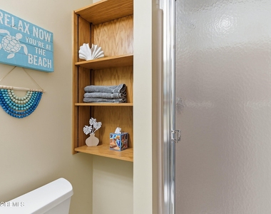 21 Brown Avenue - Photo Thumbnail 8