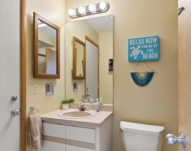 21 Brown Avenue - Photo Thumbnail 9