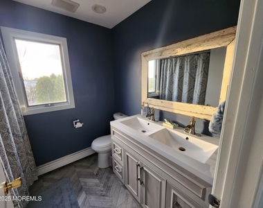 416 Blodgett Avenue - Photo Thumbnail 12