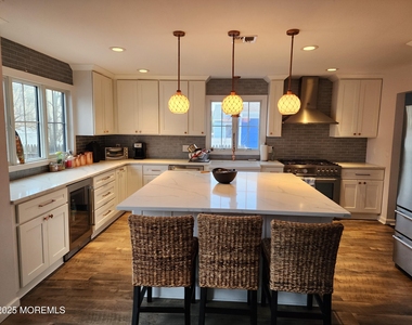 416 Blodgett Avenue - Photo Thumbnail 5