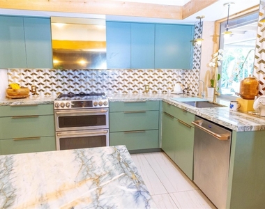 9340 Sw 178th Terrace - Photo Thumbnail 2