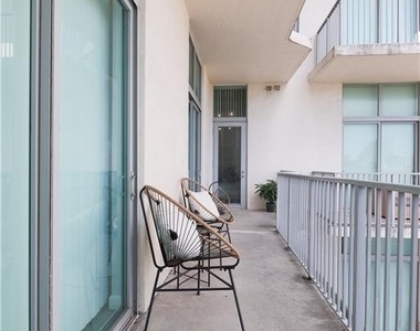 2100 Van Buren Street - Photo Thumbnail 22