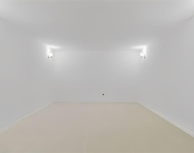 1321 Trailblazer Way - Photo Thumbnail 2