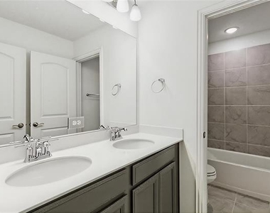 1321 Trailblazer Way - Photo Thumbnail 9