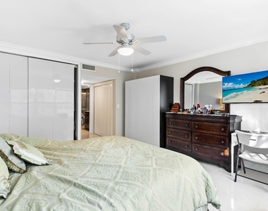3850 Galt Ocean Drive - Photo Thumbnail 14