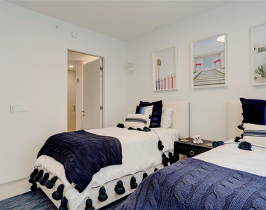4240 Galt Ocean Drive - Photo Thumbnail 24