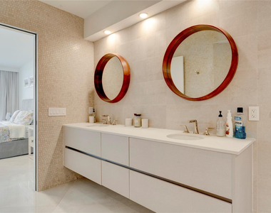 4240 Galt Ocean Drive - Photo Thumbnail 17