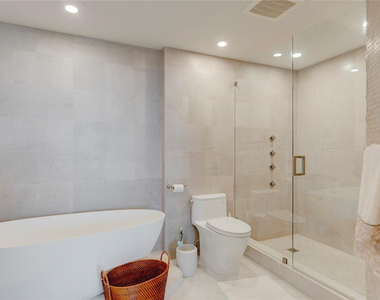 4240 Galt Ocean Drive - Photo Thumbnail 15