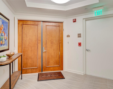 4240 Galt Ocean Drive - Photo Thumbnail 30