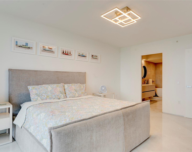 4240 Galt Ocean Drive - Photo Thumbnail 13