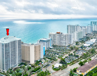 4240 Galt Ocean Drive - Photo Thumbnail 45