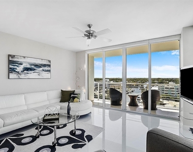 2831 N Ocean Boulevard - Photo Thumbnail 4