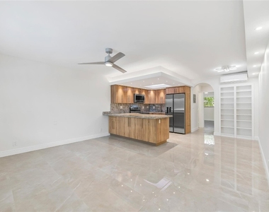 2170 Ne 51st Court - Photo Thumbnail 14