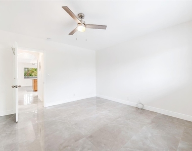 2170 Ne 51st Court - Photo Thumbnail 20