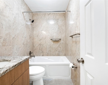2170 Ne 51st Court - Photo Thumbnail 17