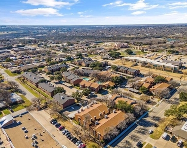 3201 Donnelly Circle - Photo Thumbnail 27