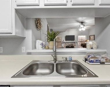 3201 Donnelly Circle - Photo Thumbnail 12