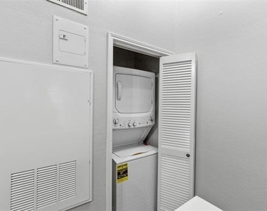 3201 Donnelly Circle - Photo Thumbnail 19