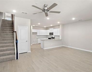 3716 Paradise Way - Photo Thumbnail 5