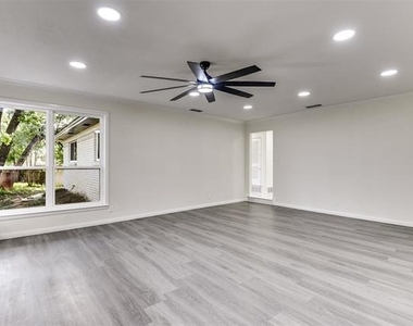258 Somerset Terrace - Photo Thumbnail 7