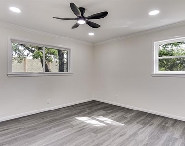 258 Somerset Terrace - Photo Thumbnail 17