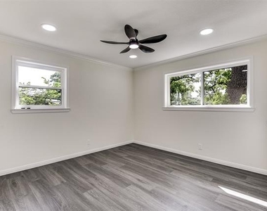 258 Somerset Terrace - Photo Thumbnail 18