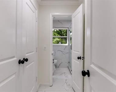 258 Somerset Terrace - Photo Thumbnail 16