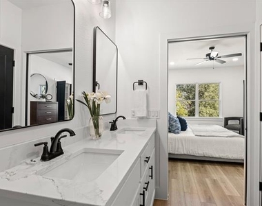 172 W 17th Street - Photo Thumbnail 26