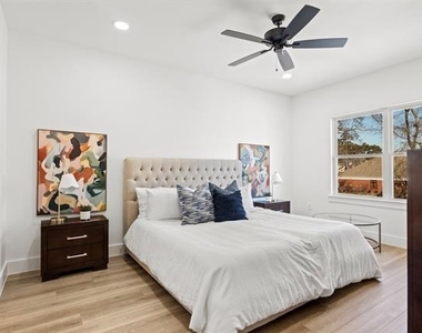 172 W 17th Street - Photo Thumbnail 19