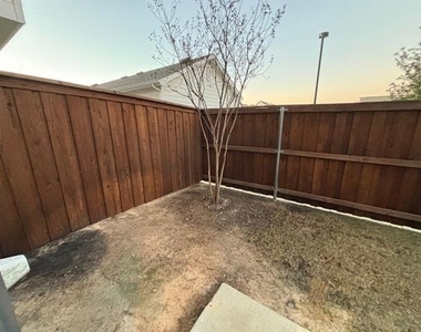 825 W Mayfield Road - Photo Thumbnail 21