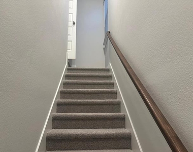825 W Mayfield Road - Photo Thumbnail 10