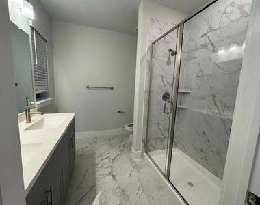 825 W Mayfield Road - Photo Thumbnail 7