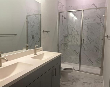 825 W Mayfield Road - Photo Thumbnail 4