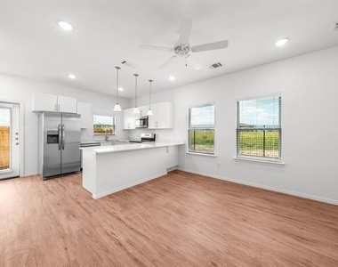 6415 Fm 1570 W - Photo Thumbnail 16