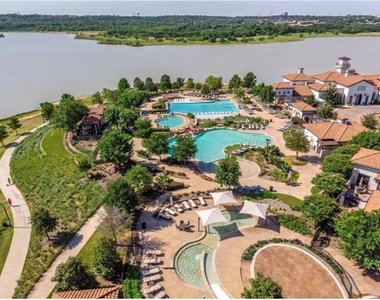 4701 Smokey Quartz Lane - Photo Thumbnail 30